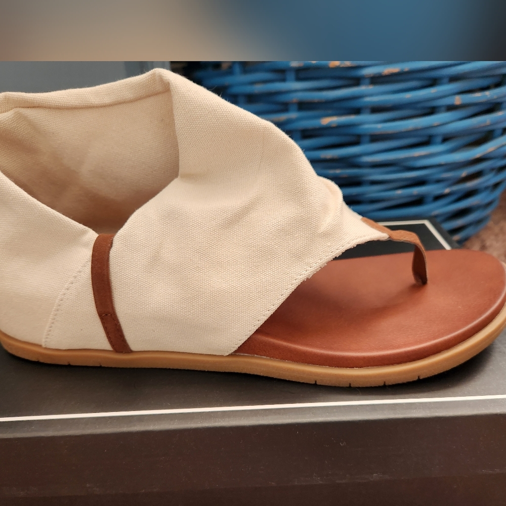 MIA Olivina Sz 10 womens sandal NWT